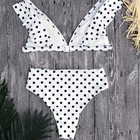 2 LEFT! 5⭐️ Miranda White Polka Dot Bikini - Picture 8 of 8